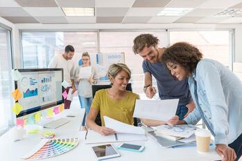 8_of_Your_Sales_Team_s_Biggest_Challenges_and_How_to_Solve_Them-4 (1)